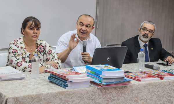 MEC realizará investigación por errores ortográficos en textos educativos | .::Agencia IP::.