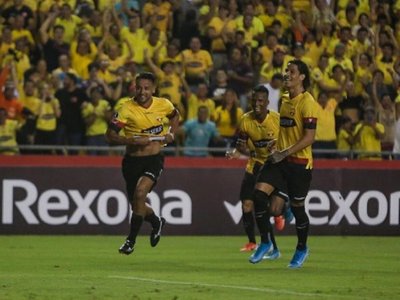 Goleada de Barcelona que queda cerca de la tercera fase