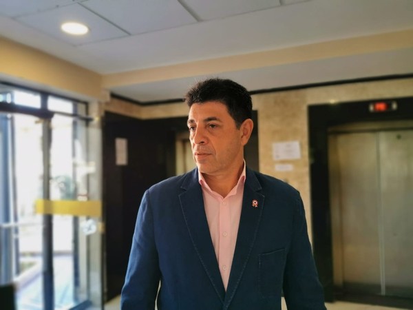 Financiamiento político: 'diputados fueron muy poco inteligentes', sostiene senador