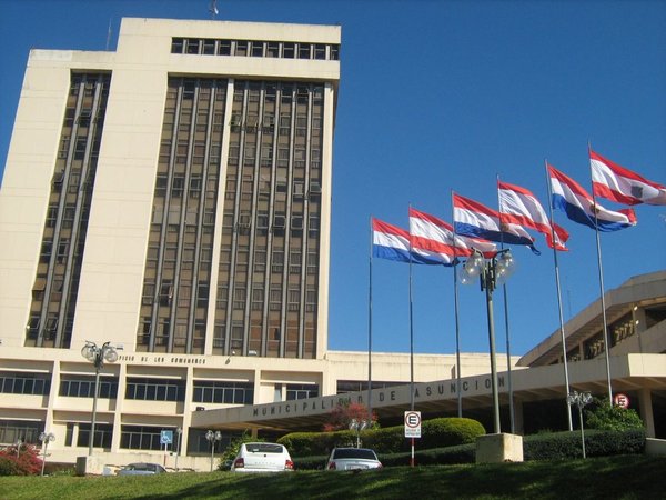 Concejales renuevan vale de combustible por G. 3 millones, pese a ganar G. 23 millones