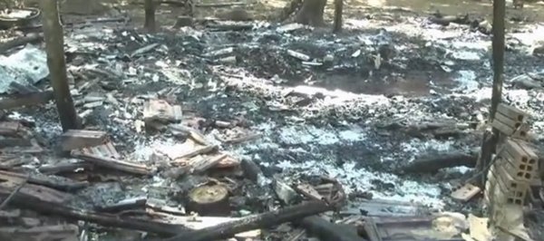 Abuelos piden ayuda tras perderlo todo tras incendio | Noticias Paraguay