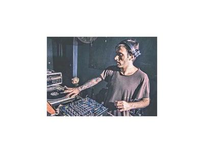 DJs  internacionales amenizan hoy la fiesta Chaos Techno