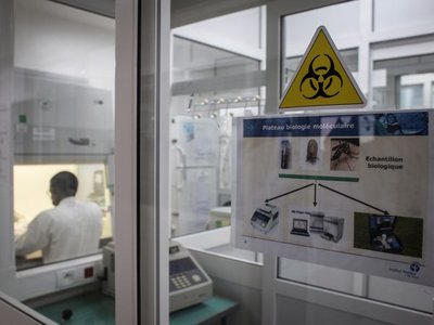 Fallece un estadounidense en Wuhan por el coronavirus