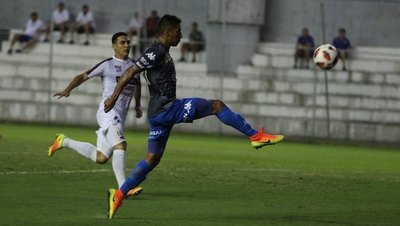 San Lorenzo choca con Nacional
