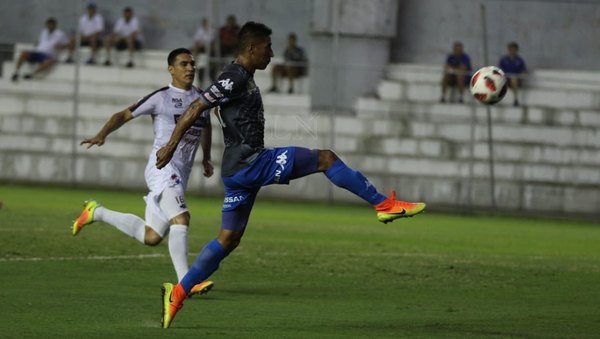 San Lorenzo choca con Nacional