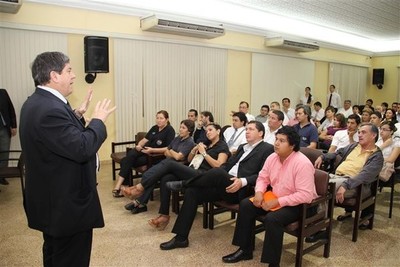 TSJE ofrece charlas sobre la ley de desbloqueo