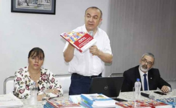 MEC abre investigación por errores ortográficos en textos educativos