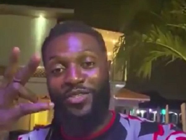 El mensaje de Adebayor para los hinchas de Olimpia