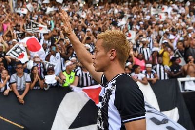 El multitudinario recibimiento a Honda - Fútbol - ABC Color