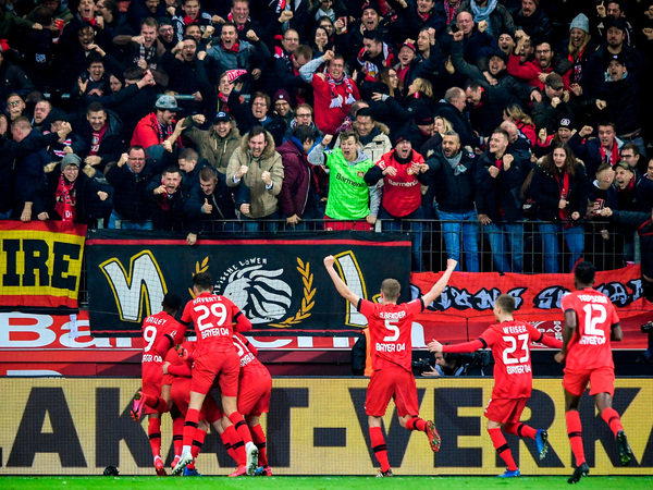 Bayer Leverkusen sorprende al Dortmund en los minutos finales