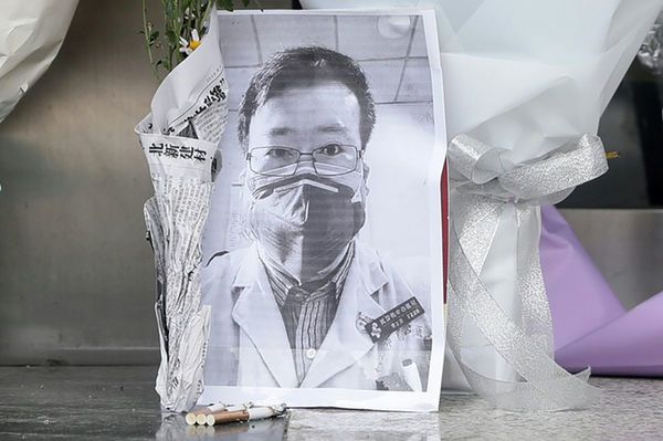 La muerte del médico Li Wenliang sacude a China