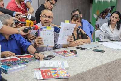 Errores en libros del MEC: anuncian destitución de dos directores y reimpresión de páginas - ADN Paraguayo