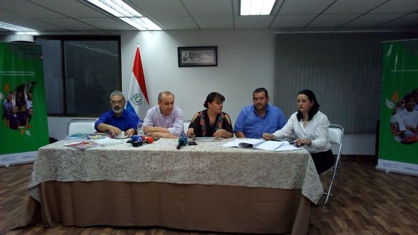 MEC reconoce errores en libros, pide disculpas y destituye a responsables