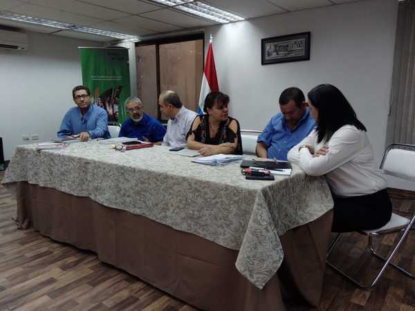 MEC destituye a dos directores de sus cargos por los errores en libros de matemáticas » Ñanduti