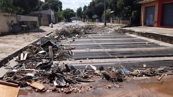 HOY / Pillados tirando basura a raudales deben pagar multa que supera los G. 200 millones