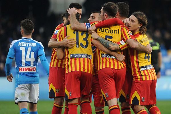 El Napoli cae en casa ante el Lecce - Fútbol - ABC Color