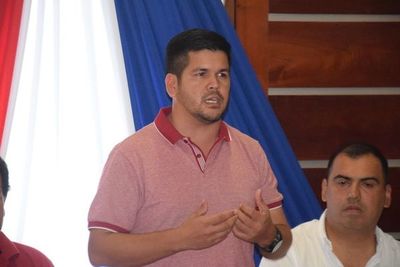 “Juanchi” Maciel lanzó precandidatura a la intendencia nepomucena - Nacionales - ABC Color