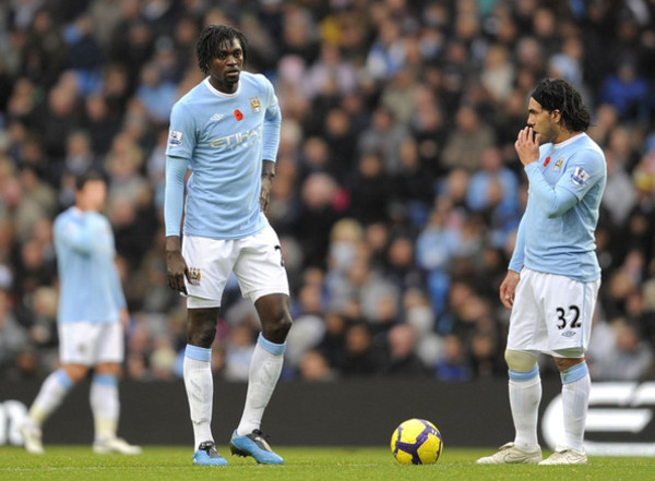 Manchester City recuerda un gol de Adebayor