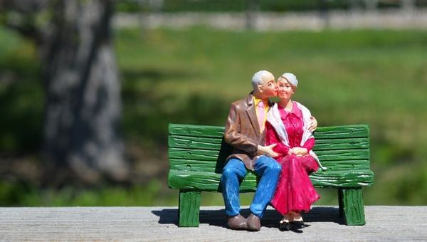 Más allá de los años de aporte: economistas recomiendan reformas integrales para jubilaciones