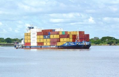 Navieros piden que el Estado subsidie el peaje en los ríos