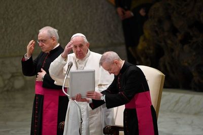 El Papa, preocupado por los desplazados