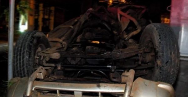 Camionetas chocan sobre Madame Lynch | Noticias Paraguay