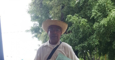 Vendedor de helado terminó el cole y quiere ser abogado