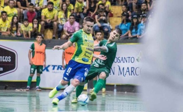 Paranaense-Franco se enfrentan esta noche en CDE