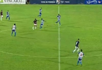 Imagen pone en duda anulación de gol de Cerro Porteño