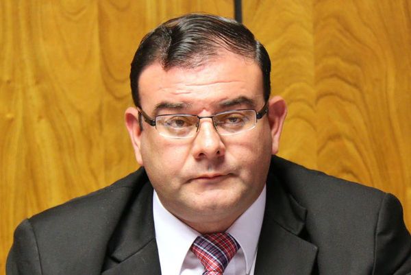 Suspenden audiencia del diputado Tomás Rivas