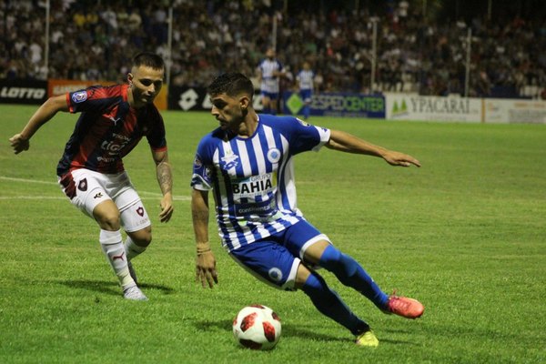 Cerro: 'No fue penal y hubo un desperfecto en la cámara VAR'