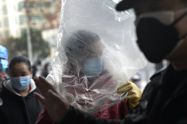 China reporta aumento en los casos del coronavirus
