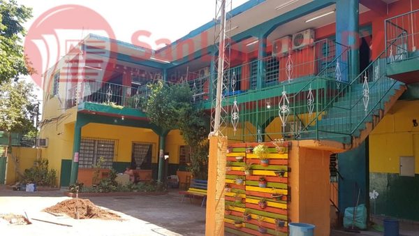 Esc. Municipal Nº 1 poniéndose a punto mediante la ACE | San Lorenzo Py