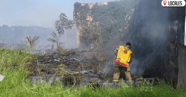 Mediante un arduo trabajo, Bomberos lograron evitar que el incendio se propague