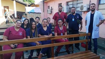 Unos 18 alumnos de medicina harán residencia en Hospital de San Pedro