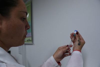 Salud dispone retiro de Domperidona inyectable por riesgo en niños - Nacionales - ABC Color