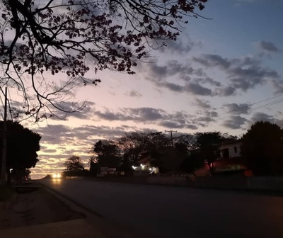 Martes cálido a caluroso