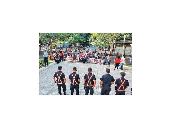 Grupo de abogados colorados piden libertad de Ulises Quintana