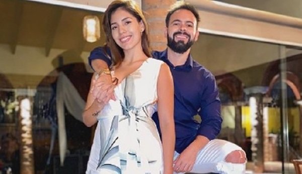 El doctor David Mussi y Silvita Romero celebran 5 años de amor