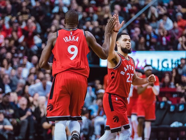 Raptors amplían racha a 15 triunfos consecutivos