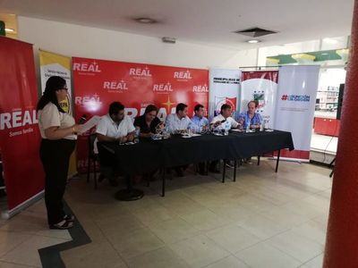 Cadena Real realiza mingas ambientales en diferentes barrios