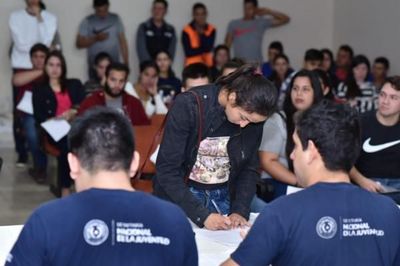 Becas juventud: Postulaciones cierran este miércoles
