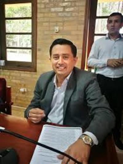 Cuestionado concejal exoviedista busca quinto periodo en la Junta
