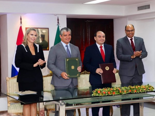 Paraguay firma acuerdo automotriz con Brasil para impulso del sector
