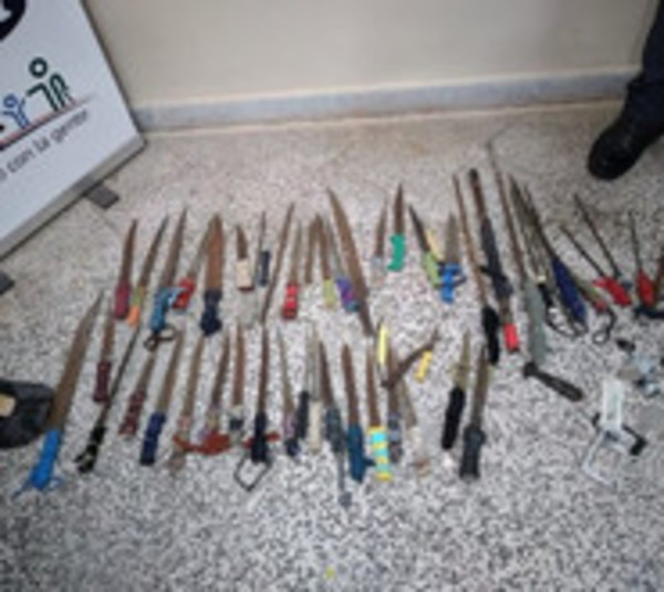 Hallan cuchillos y estoques en penal de Concepción  - Paraguay.com