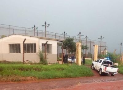 Dos adolescentes se fugan de la cárcel de menores de Pedro Juan - Nacionales - ABC Color