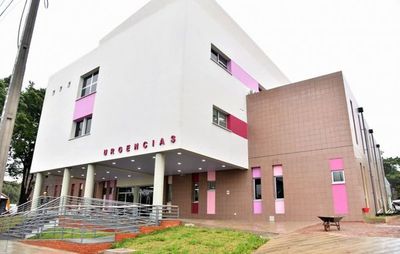 Trabajadores de blanco del Hospital San Pablo reclaman pago de salario