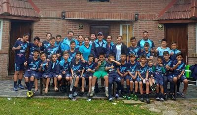 Los del JBA vuelven victoriosos de Argentina - Fútbol - ABC Color