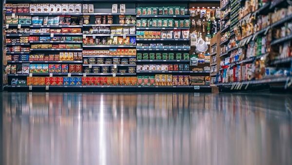 Precios hasta 37% más baratos por la devaluación del peso: ¿cómo afecta a nuestro mercado?