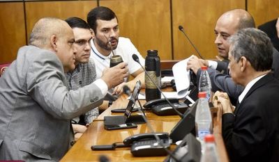 Convocan a ambas cámaras para tratar la ley de financiamiento - Política - ABC Color